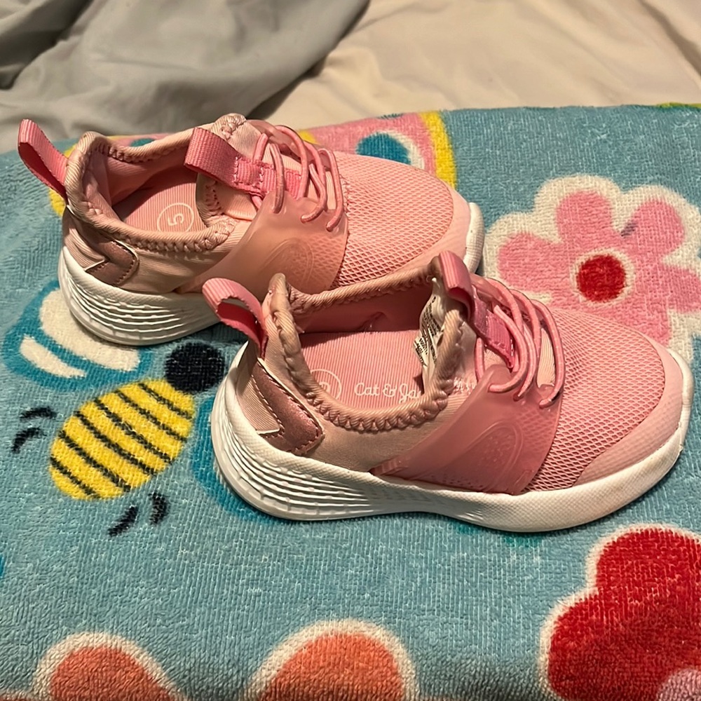 Cat & Jack pink toddler girl size 5 tennis shoes